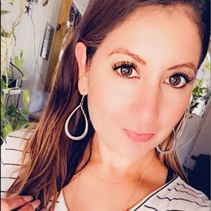 Meet your Posher, Karina